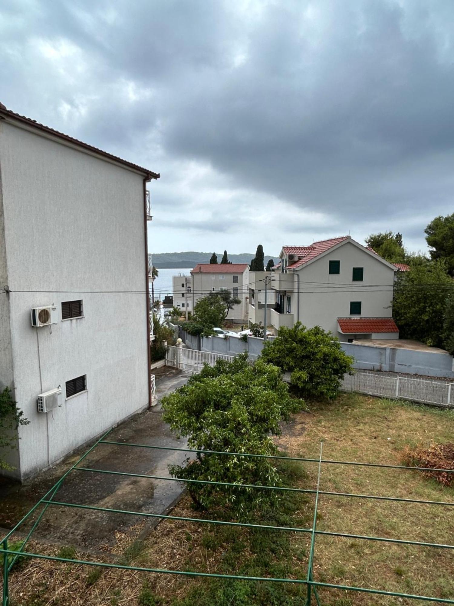 Kilic Apartments Trogir Exteriör bild