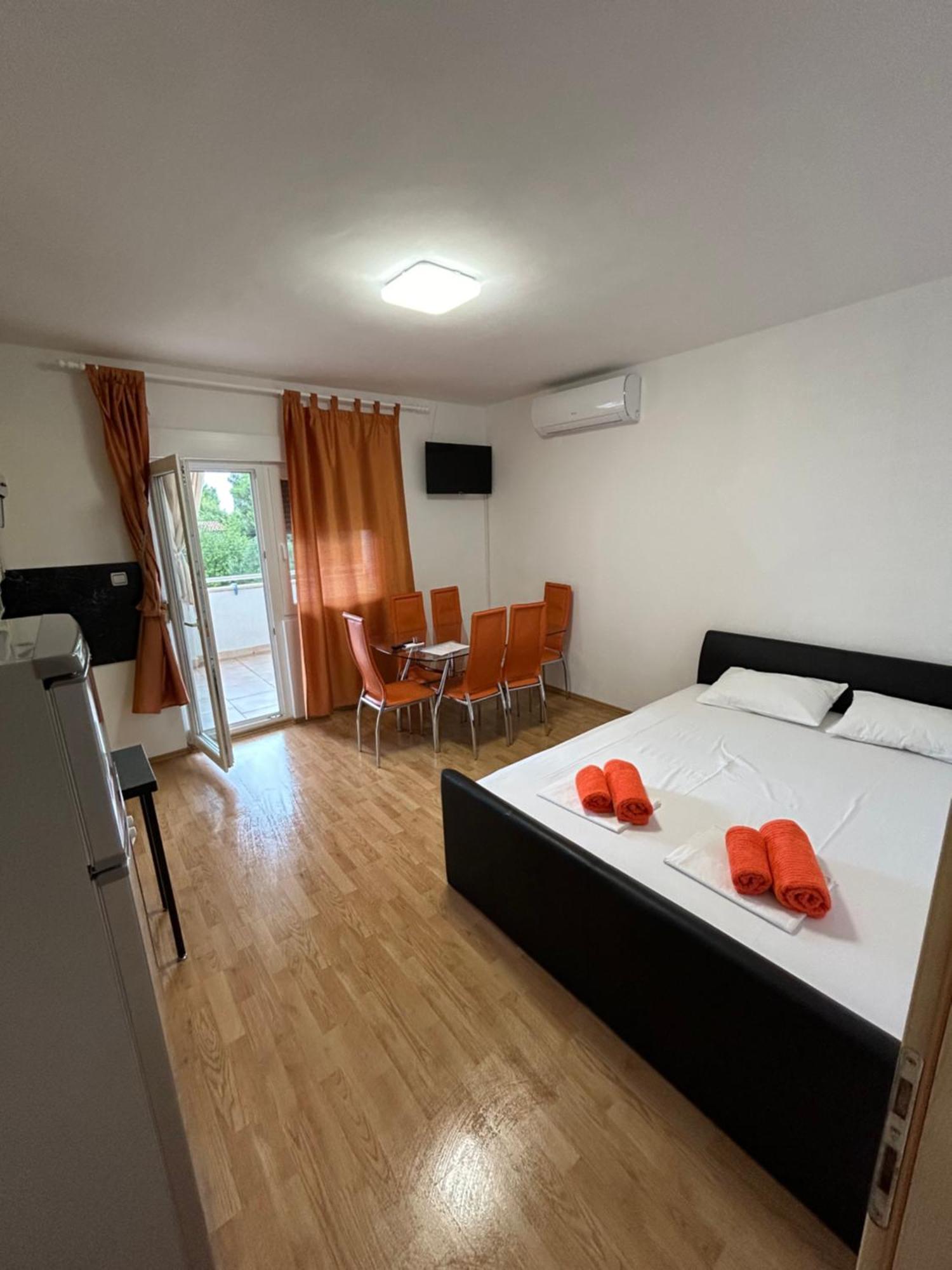 Kilic Apartments Trogir Exteriör bild