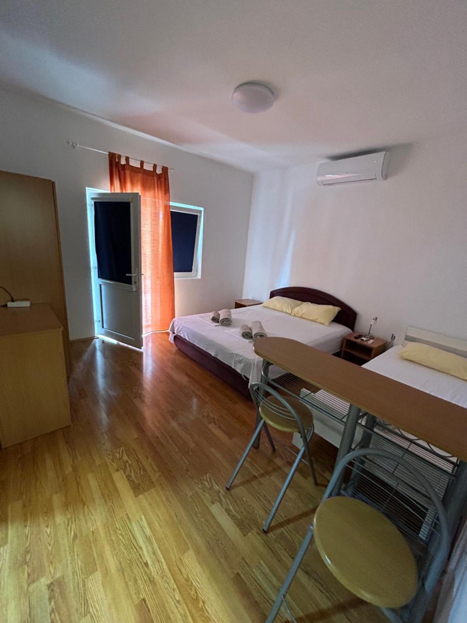 Kilic Apartments Trogir Exteriör bild