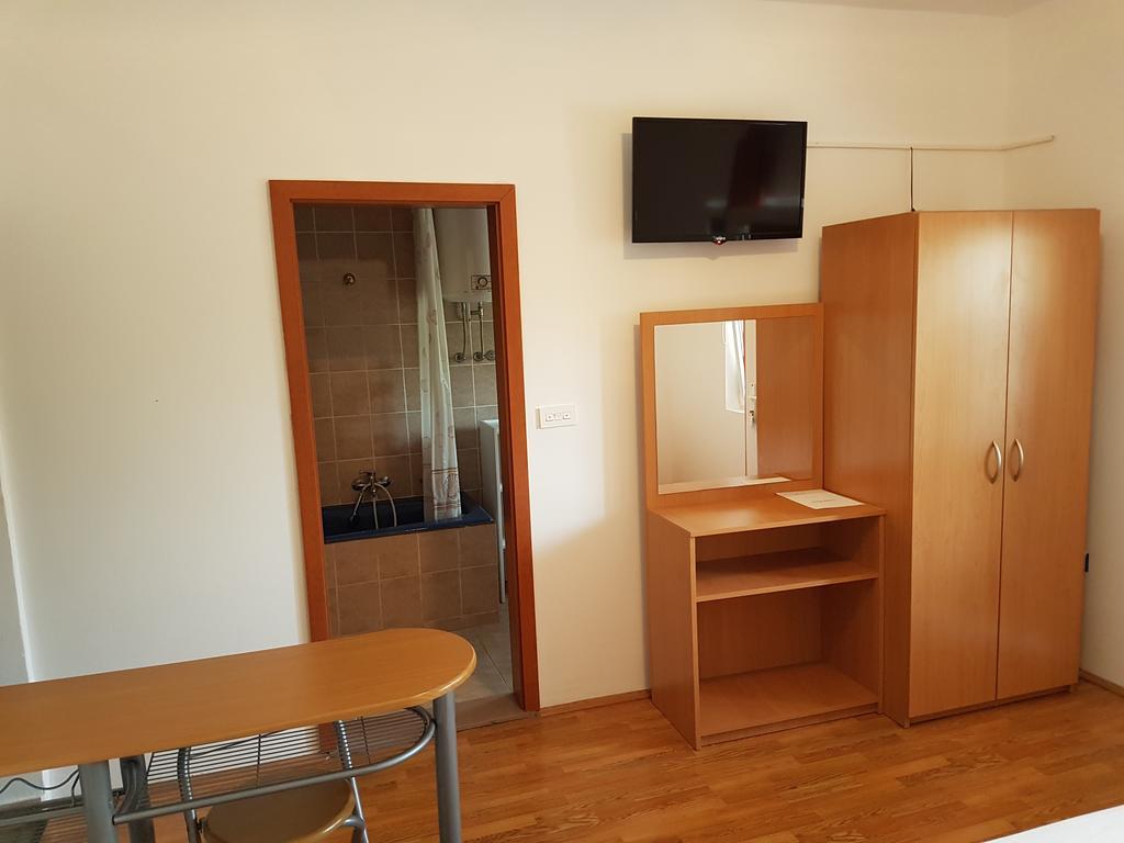 Kilic Apartments Trogir Exteriör bild